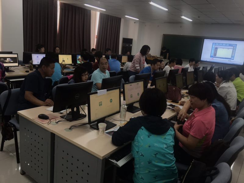 北京创客教师培训 (4).jpg