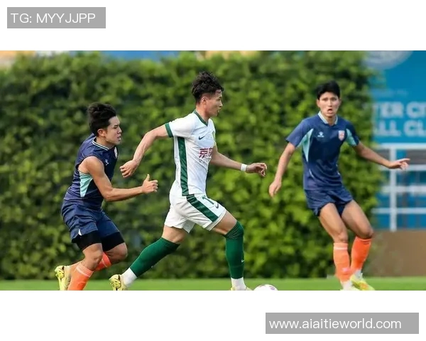 林良铭在比赛中展现边路突破技巧助力球队进攻的精彩瞬间分析