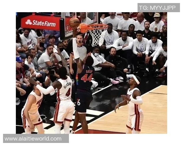 巨人战胜雷霆，小乔丹抢篮板成关键